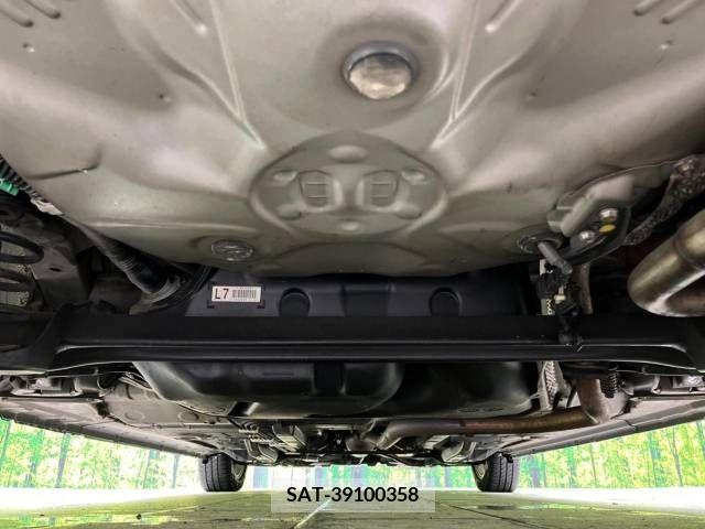 Toyota SPADE 2013-11 255218-19