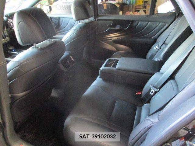 Lexus LS 2021-05 304739-12