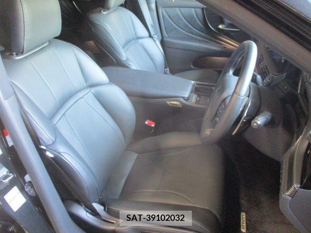 Lexus LS 2021-05 304739-8
