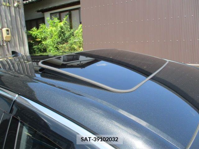 Lexus LS 2021-05 304739-3