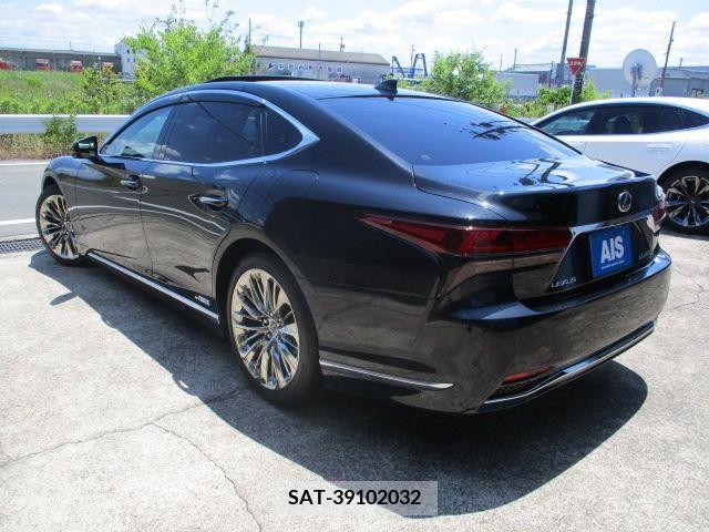 Lexus LS 2021-05 304739-2