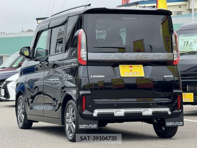 Mitsubishi DELICA MINI 2023-12 267476-7