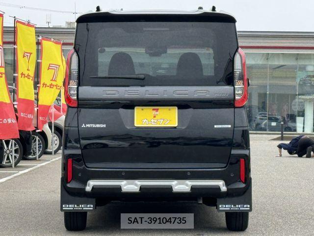 Mitsubishi DELICA MINI 2023-12 267476-6