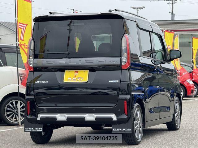 Mitsubishi DELICA MINI 2023-12 267476-5