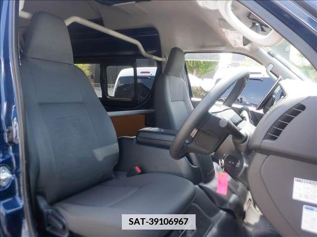 Toyota HIACE VAN 2019-09 351958-6