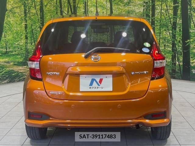 Nissan NOTE 2017-03 305372-15