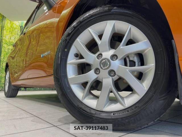 Nissan NOTE 2017-03 305372-13
