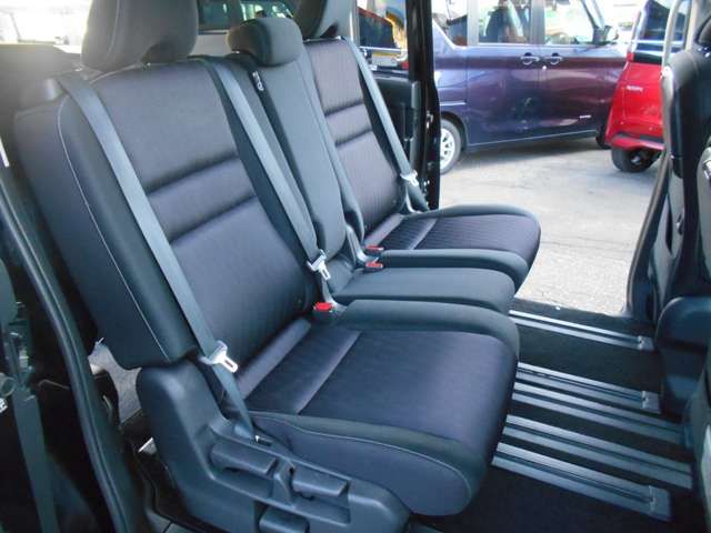 Nissan SERENA 2017-03 27008-10