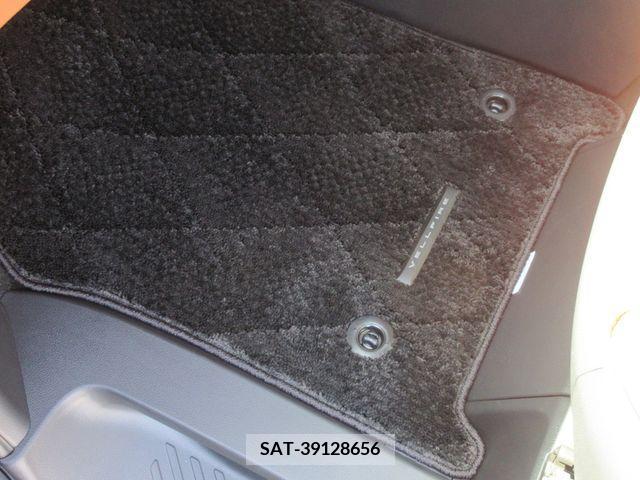 Toyota VELLFIRE 2024-04 287935-20