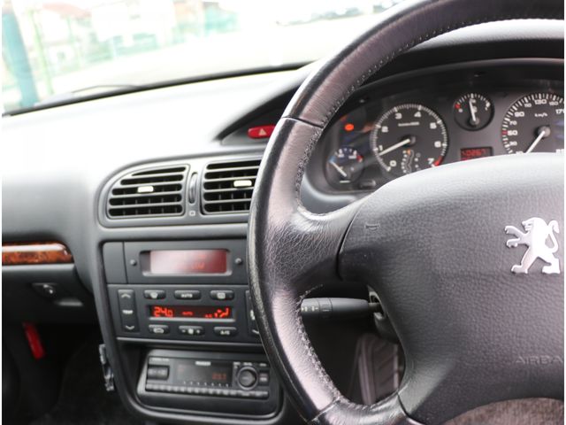 Peugeot 406 2001-03 738-3