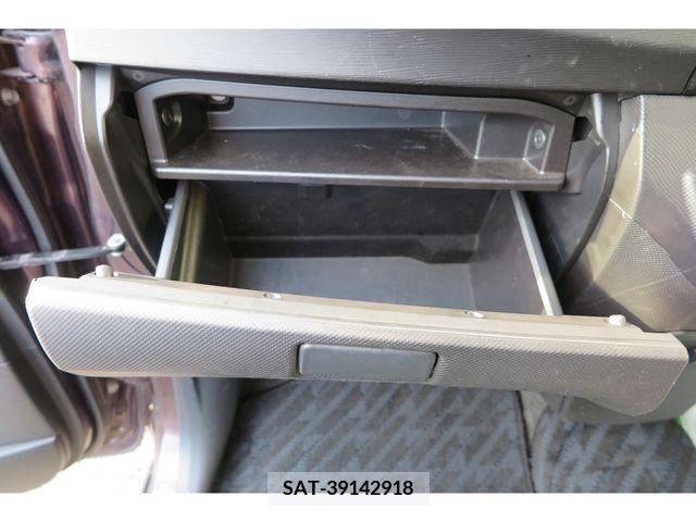 Subaru LUCRA CUSTOM 2013-01 371671-27