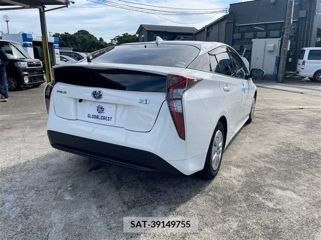 Toyota PRIUS 2019-02 348959-13