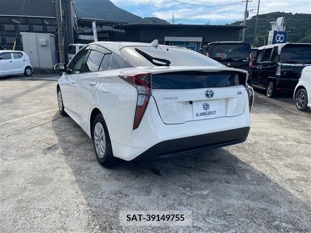 Toyota PRIUS 2019-02 348959-11