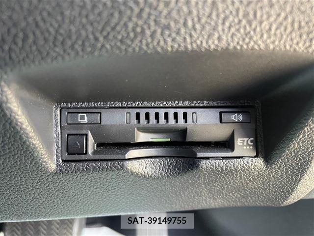 Toyota PRIUS 2019-02 348959-18