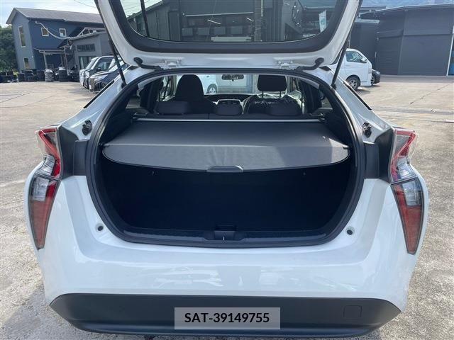 Toyota PRIUS 2019-02 348959-5
