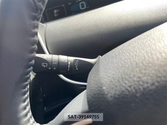 Toyota PRIUS 2019-02 348959-26