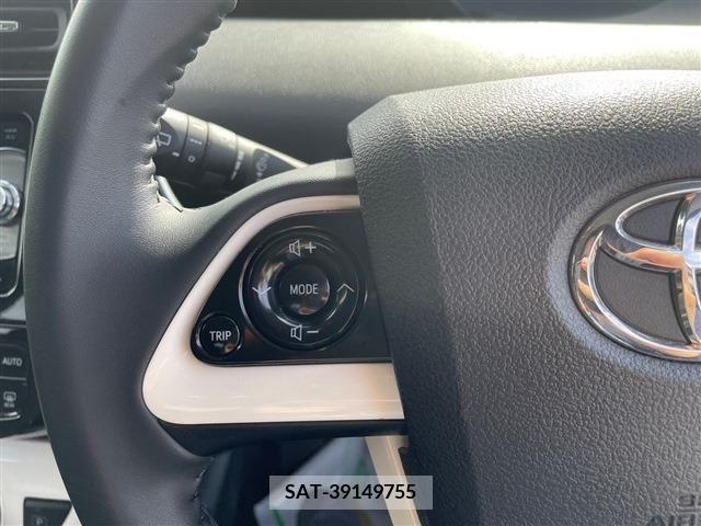 Toyota PRIUS 2019-02 348959-24