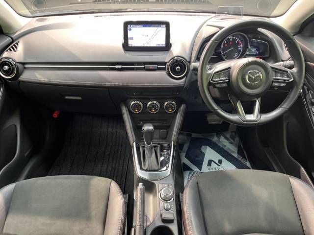 Mazda DEMIO 2016-11 13877-1