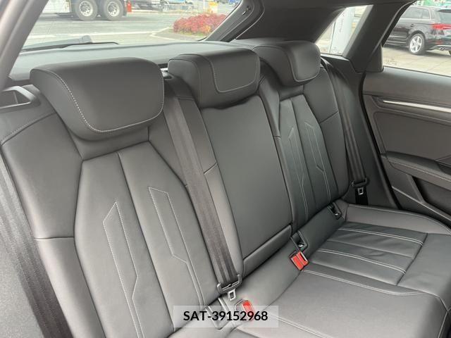 Audi A3 2021-10 223223-12