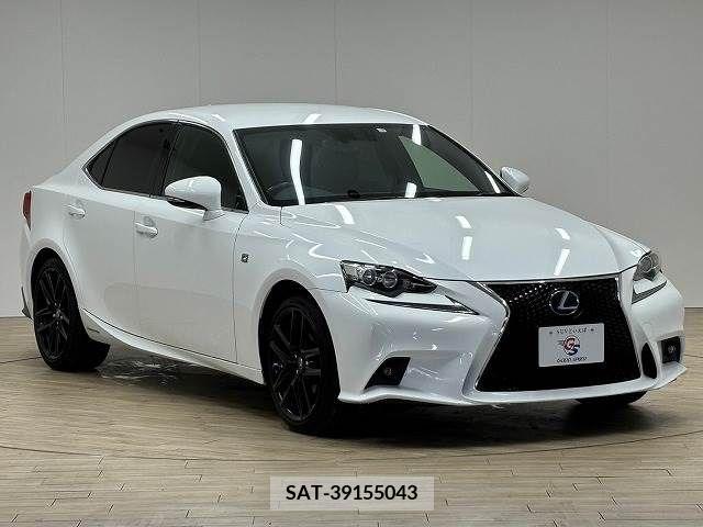 Lexus IS 2015-01 214266-13