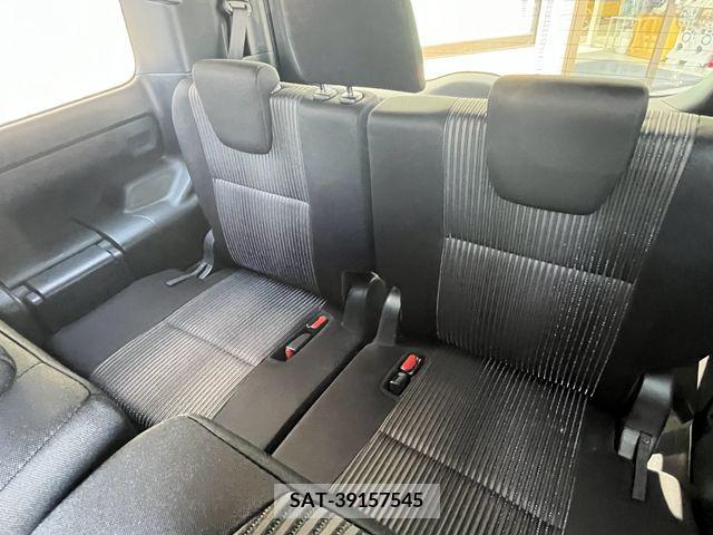 Toyota NOAH 2017-08 321535-11