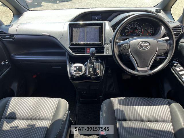 Toyota NOAH 2017-08 321535-18