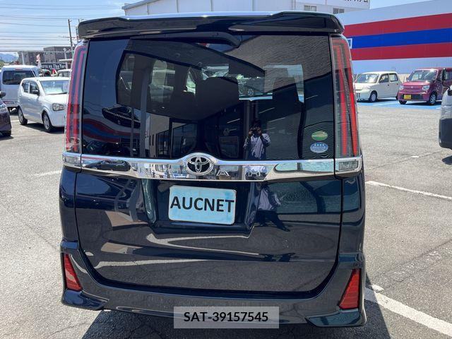 Toyota NOAH 2017-08 321535-5