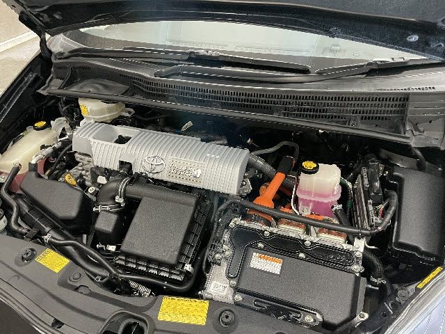 Toyota PRIUS PHV 2013-11 24063-25