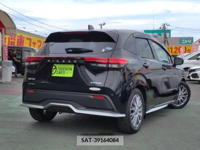 Nissan NOTE 2021-07 302484-1