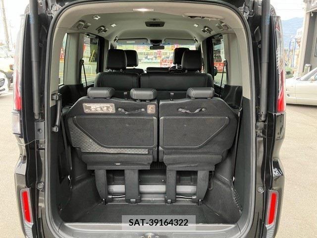 Honda e 2015-04 217175-15