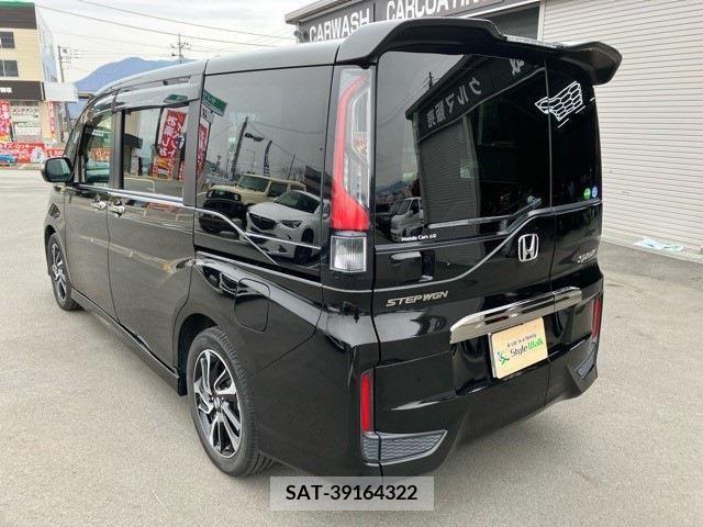 Honda e 2015-04 217175-6