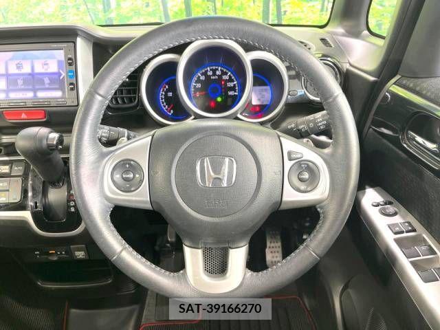 Honda N BOX CUSTOM 2017-02 279211-11
