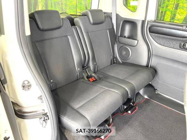 Honda N BOX CUSTOM 2017-02 279211-9