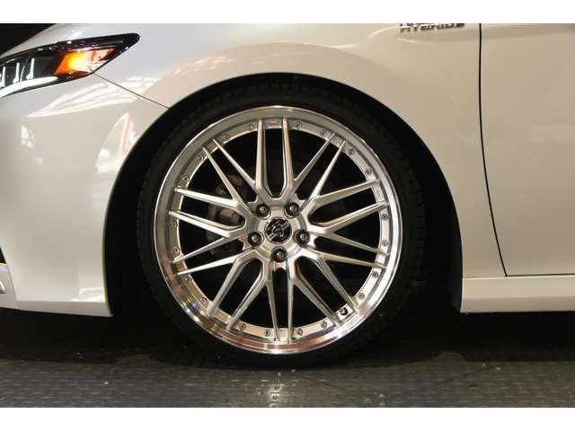 Toyota CAMRY HYBRID 2017-11 7169-13