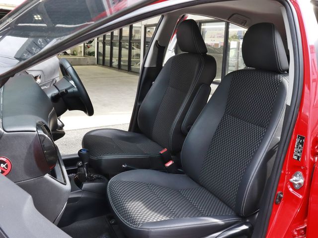 Toyota AQUA 2016-04 20438-17