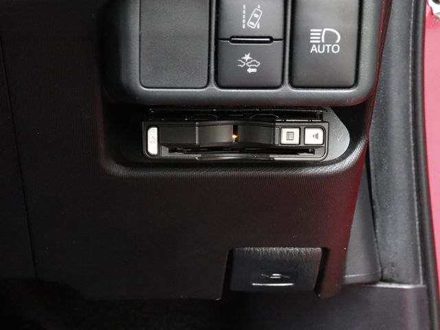 Toyota AQUA 2016-04 20438-16