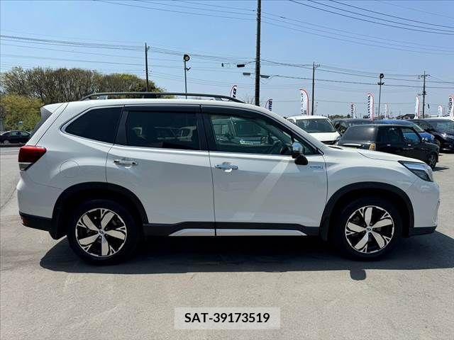Subaru FORESTER 2018-09 236935-11