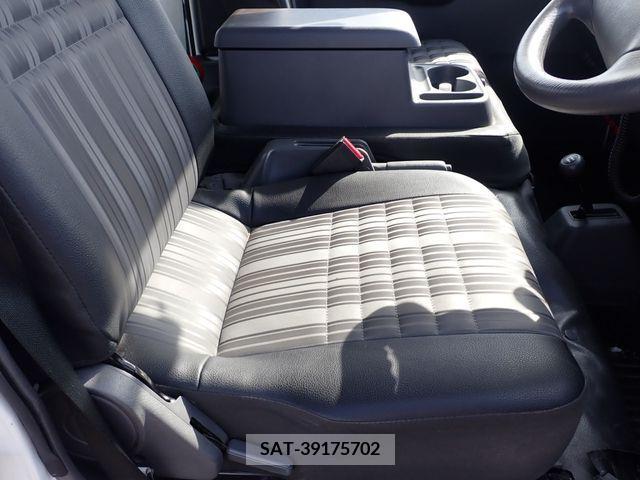 Mazda BONGO VAN 2018-11 374423-18