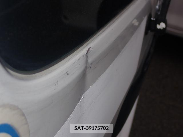 Mazda BONGO VAN 2018-11 374423-28