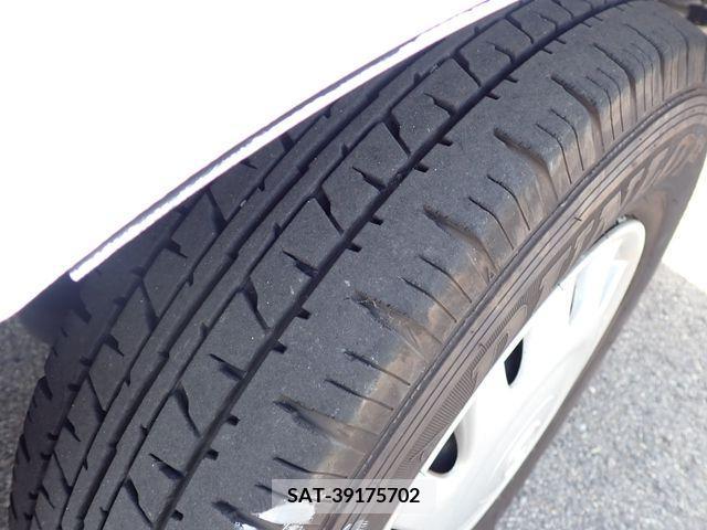 Mazda BONGO VAN 2018-11 374423-22