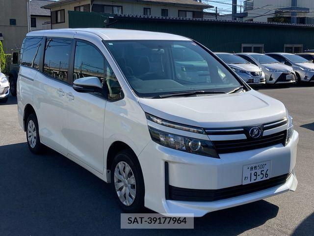 Toyota VOXY 2016-12 289272-0