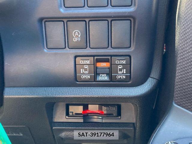 Toyota VOXY 2016-12 289272-8