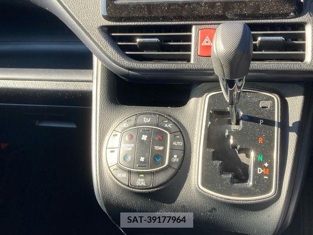 Toyota VOXY 2016-12 289272-7
