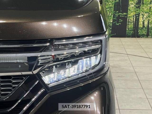 Honda N BOX CUSTOM 2018-04 306989-12