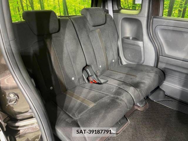 Honda N BOX CUSTOM 2018-04 306989-9