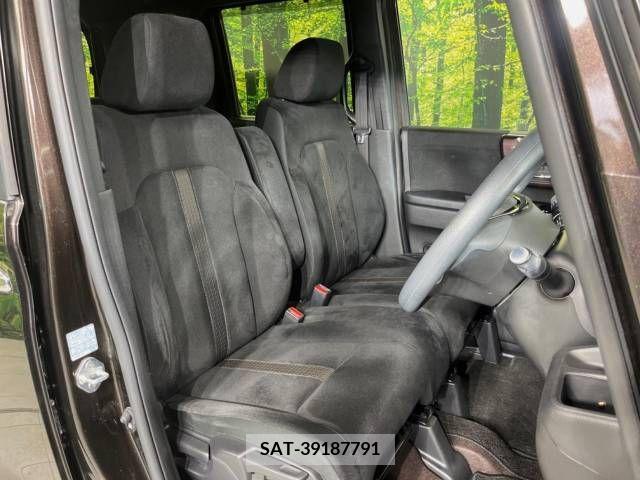 Honda N BOX CUSTOM 2018-04 306989-8