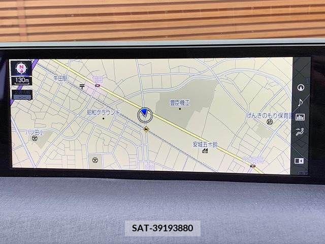 Lexus UX 2018-11 353941-2