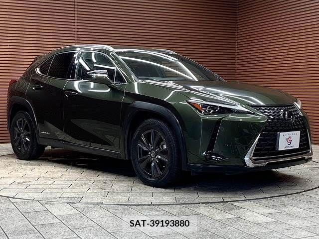 Lexus UX 2018-11 353941-13