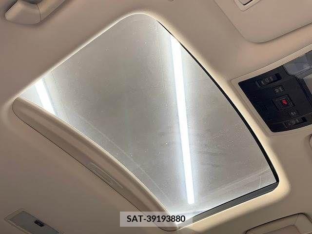 Lexus UX 2018-11 353941-6