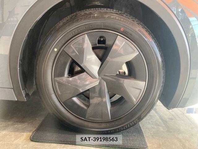 Toyota PRIUS 2023-05 386549-27